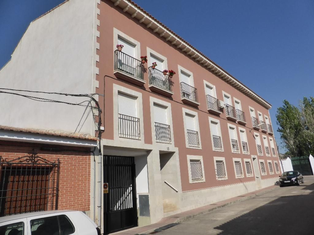 Vista exterior de Garatge en venda en Corral de Almaguer