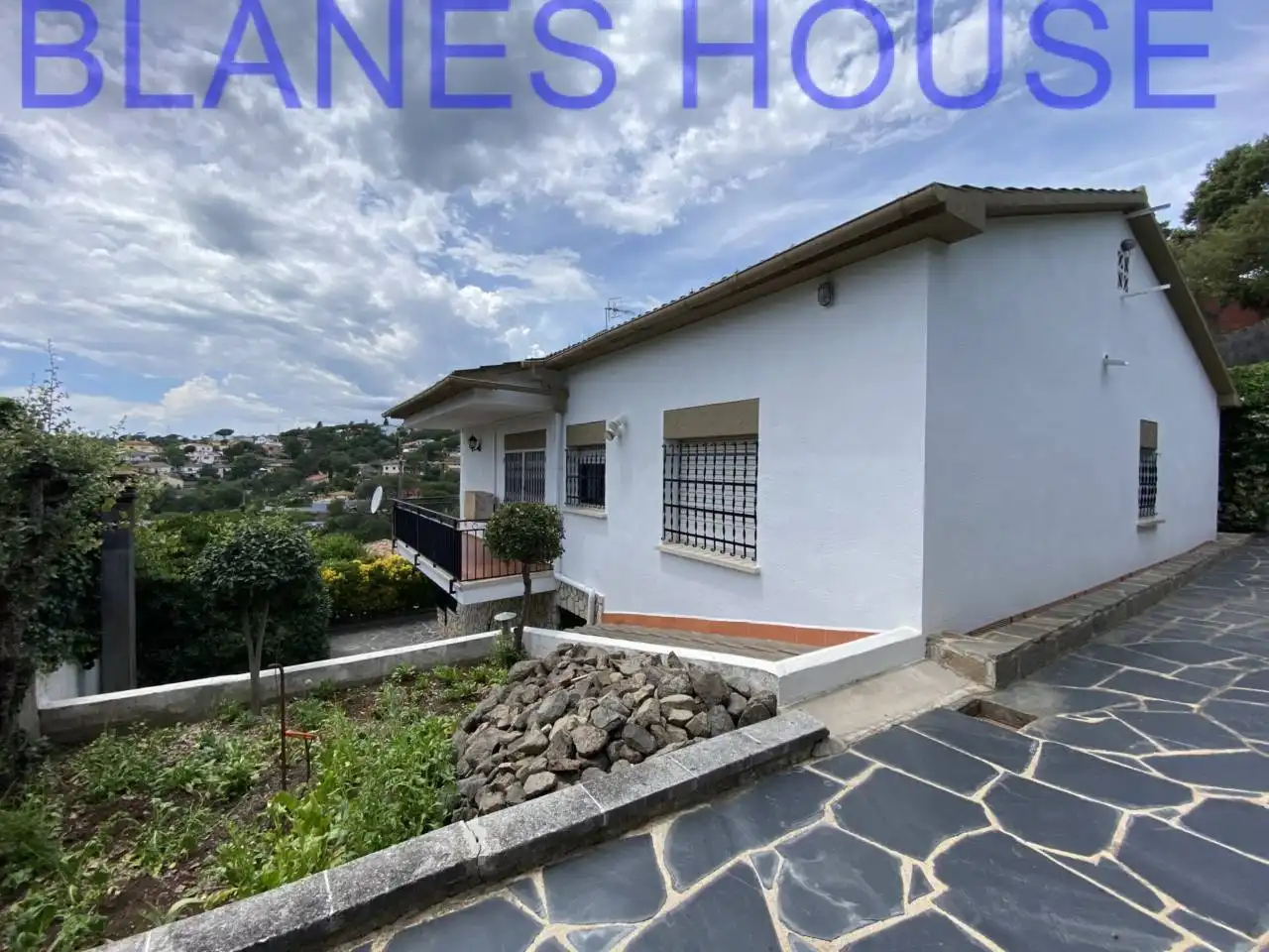 Vista exterior de Casa o chalet en venta en Maçanet de la Selva con Aire acondicionado, Jardín privado y Terraza