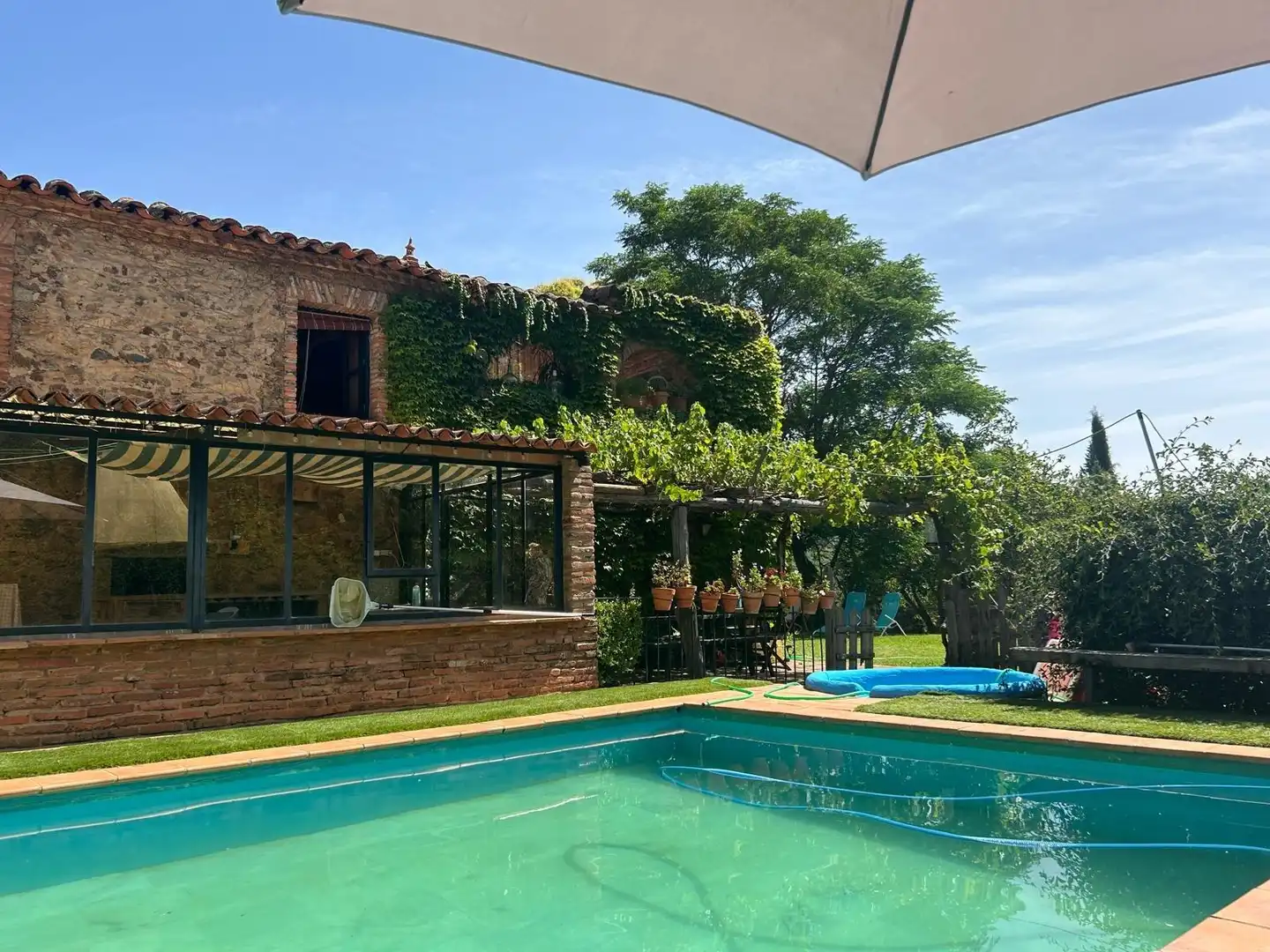Piscina de Finca rústica en venta en Galaroza con Calefacción, Terraza y Trastero