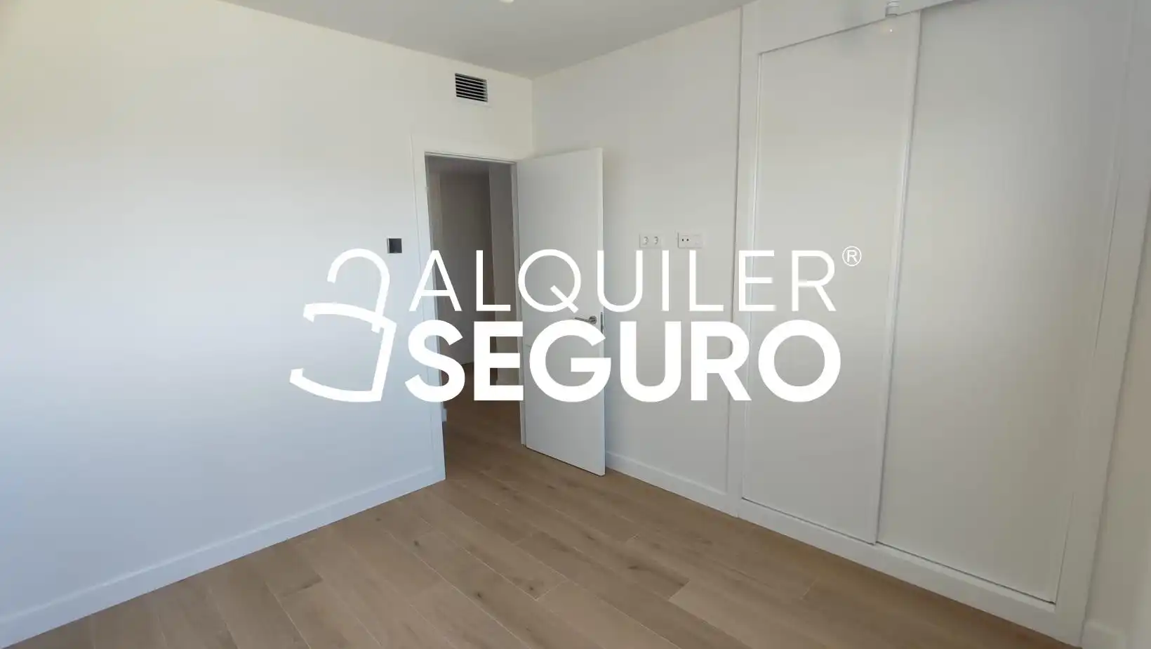 Bedroom of Flat for rent in Tres Cantos  with Air Conditioner, Heating and Terrace