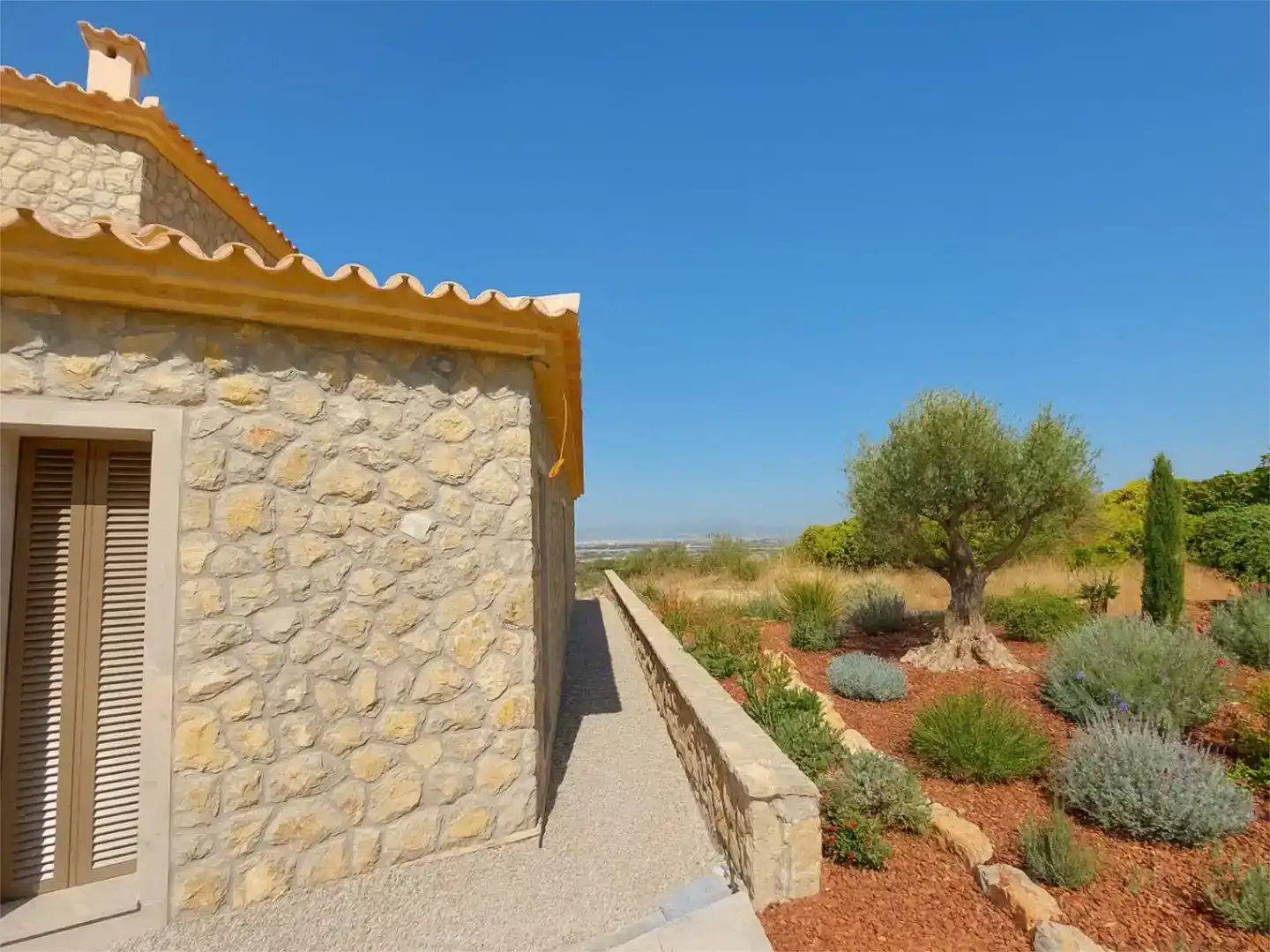 Vista exterior de Pis en venda en  Palma de Mallorca amb Aire condicionat, Piscina i Balcó