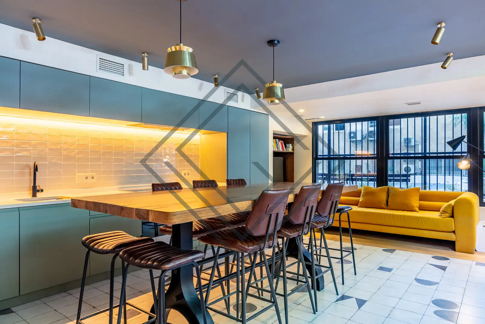 Dining room of Office for sale in Madrid