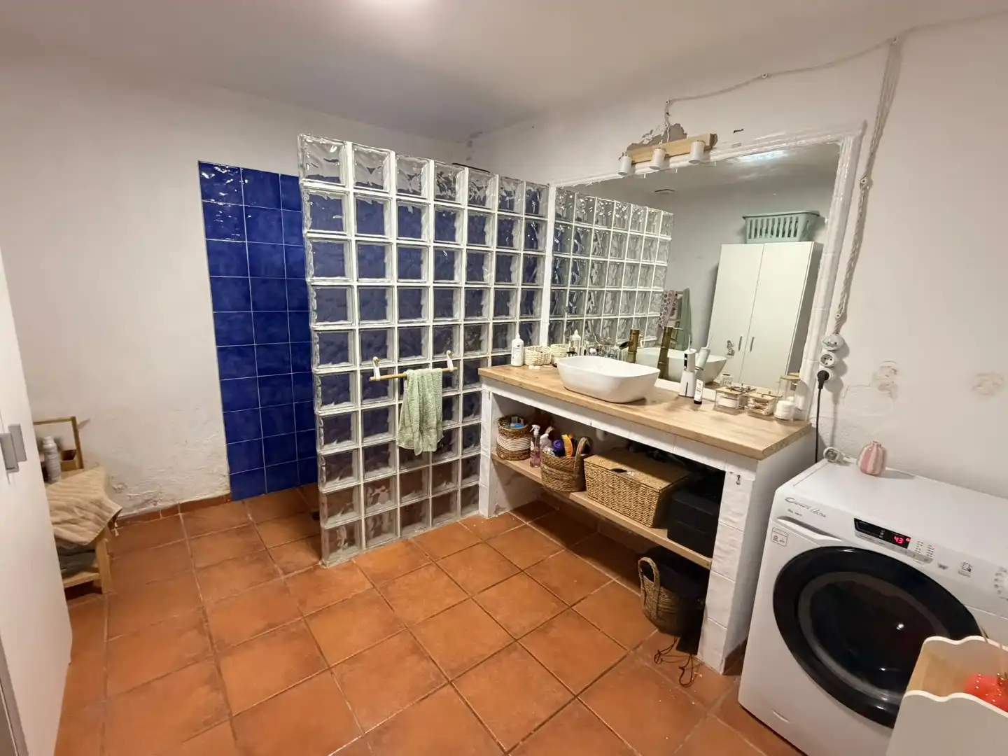 Bathroom of Houses for sale in Almáchar, Málaga