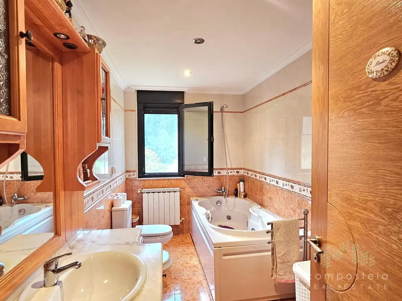 Casa adosada en venta en Lugar de Codesedas, Parroquias de Santiago