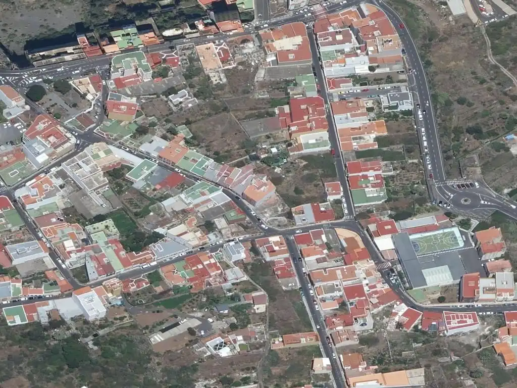 Vista exterior de Garatge en venda en Icod de los Vinos