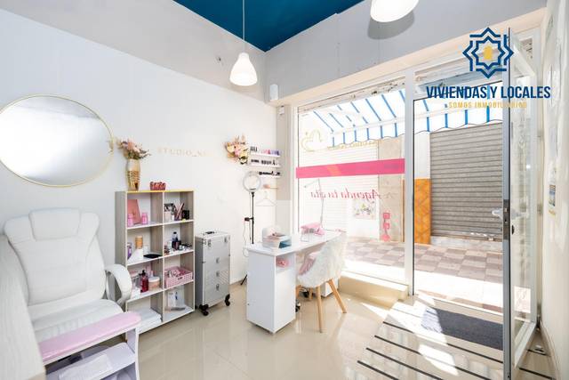 Local comercial en Venta en Calle Periodista Luis de Vicente en Campo Verde