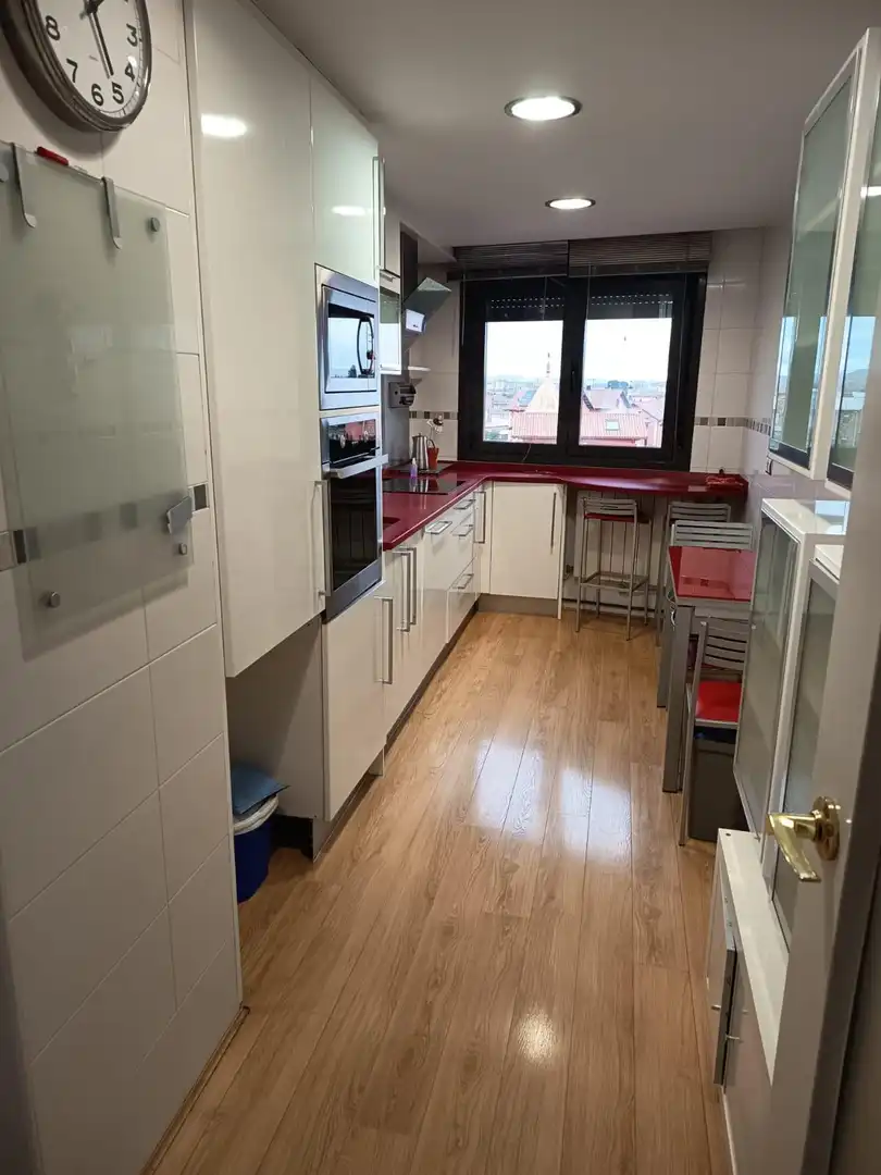 Cocina de Piso en venta en Grijota con Calefacción, Parquet y Trastero