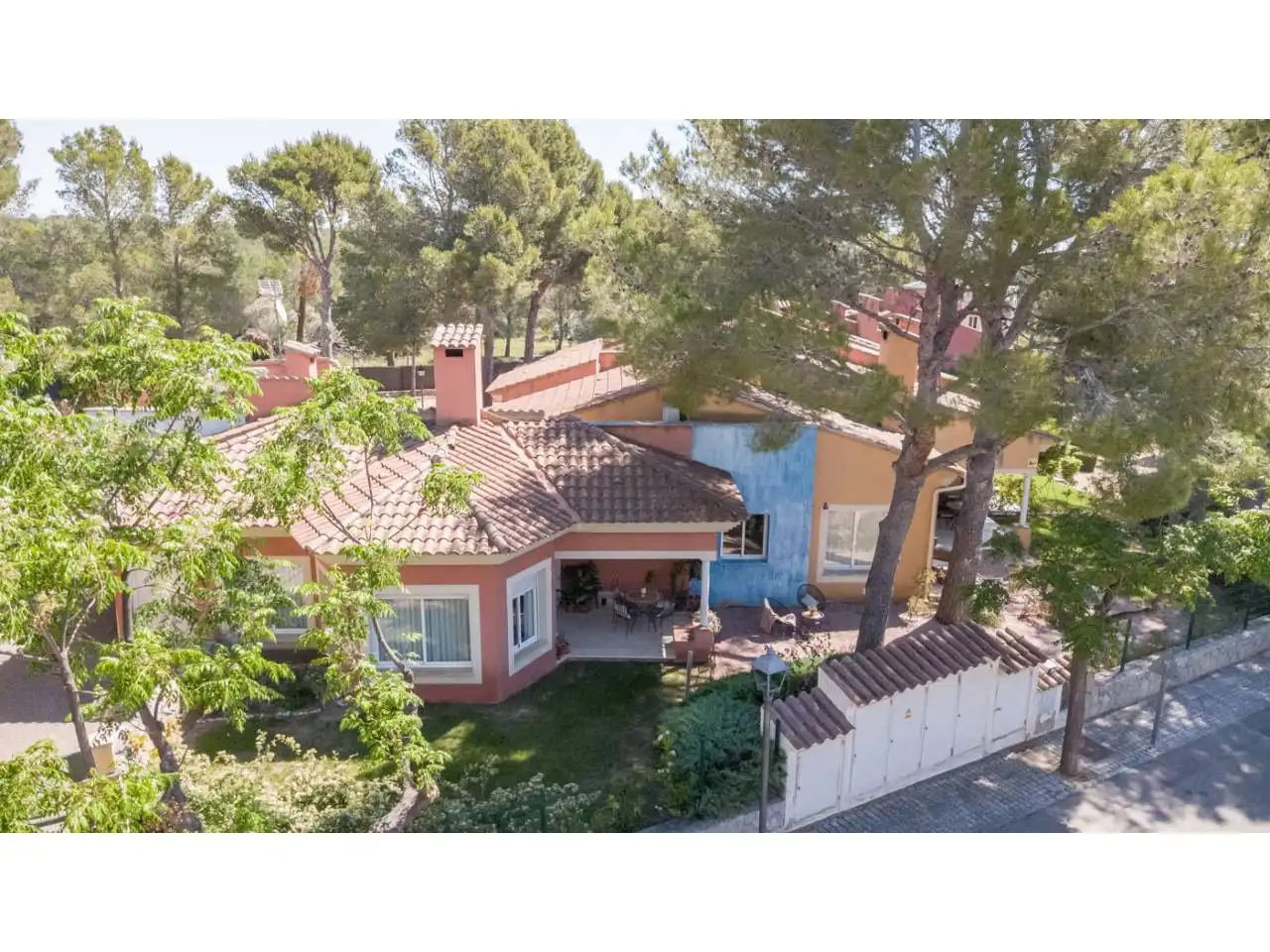 Vista exterior de Casa o chalet en venta en Mont-roig del Camp con Aire acondicionado, Calefacción y Jardín privado