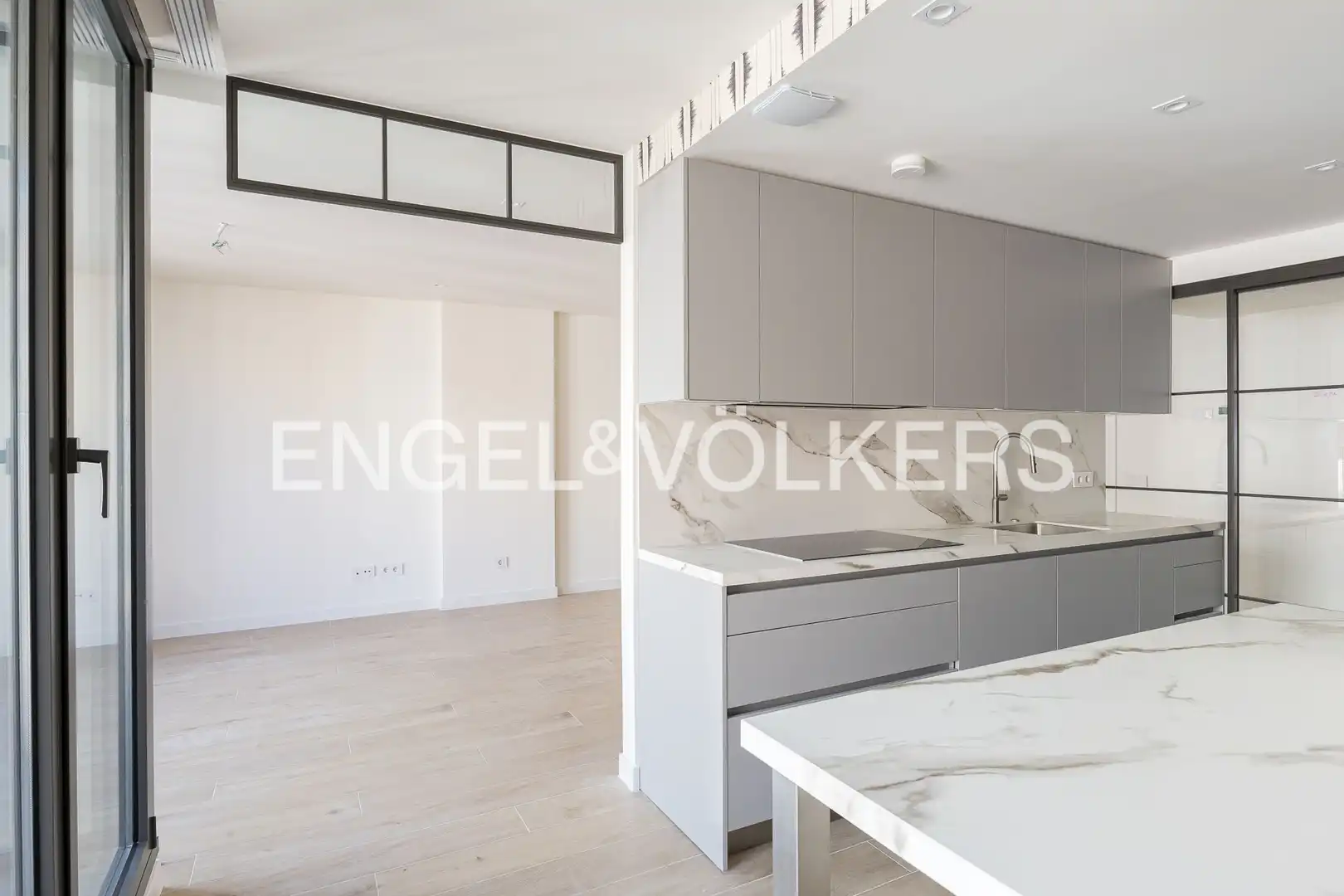 Cocina de Piso en venta en Madrid con Aire acondicionado, Calefacción y Jardín privado