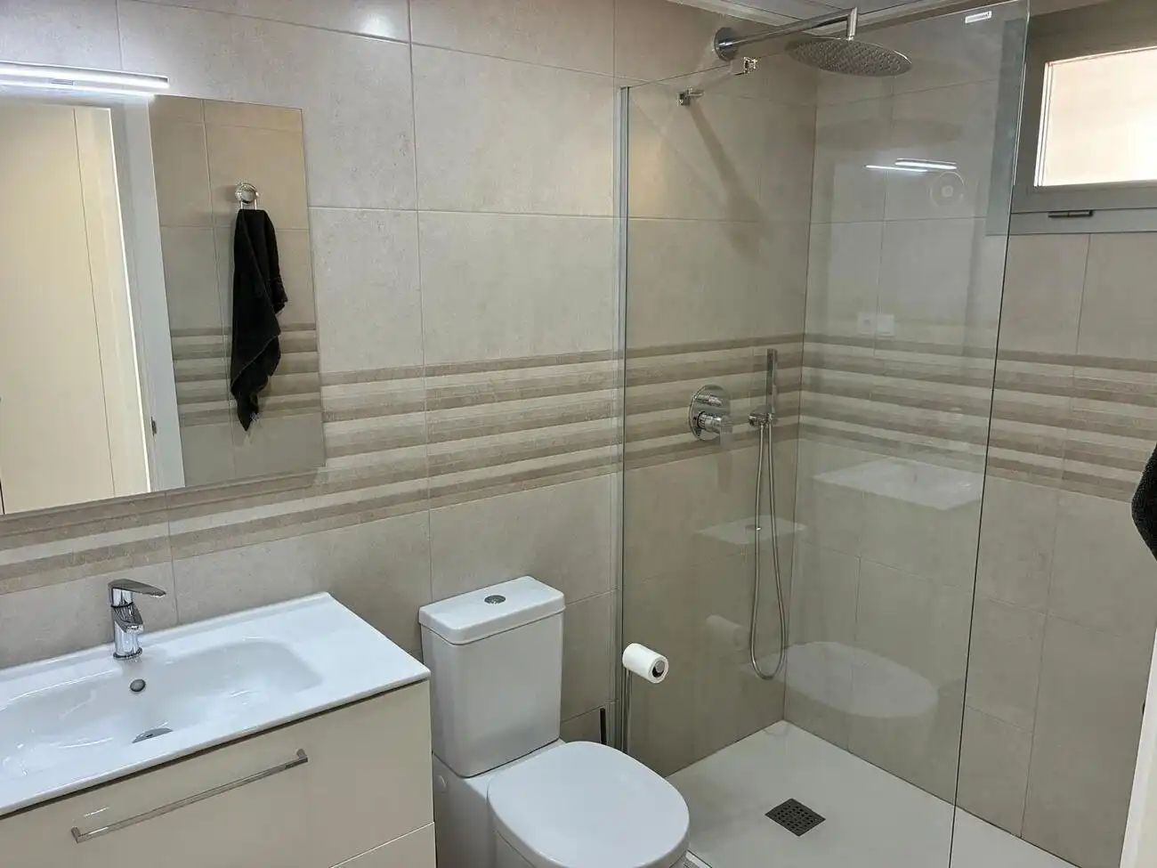 Bany de Apartament en venda en Orihuela amb Aire condicionat, Jardí privat i Terrassa