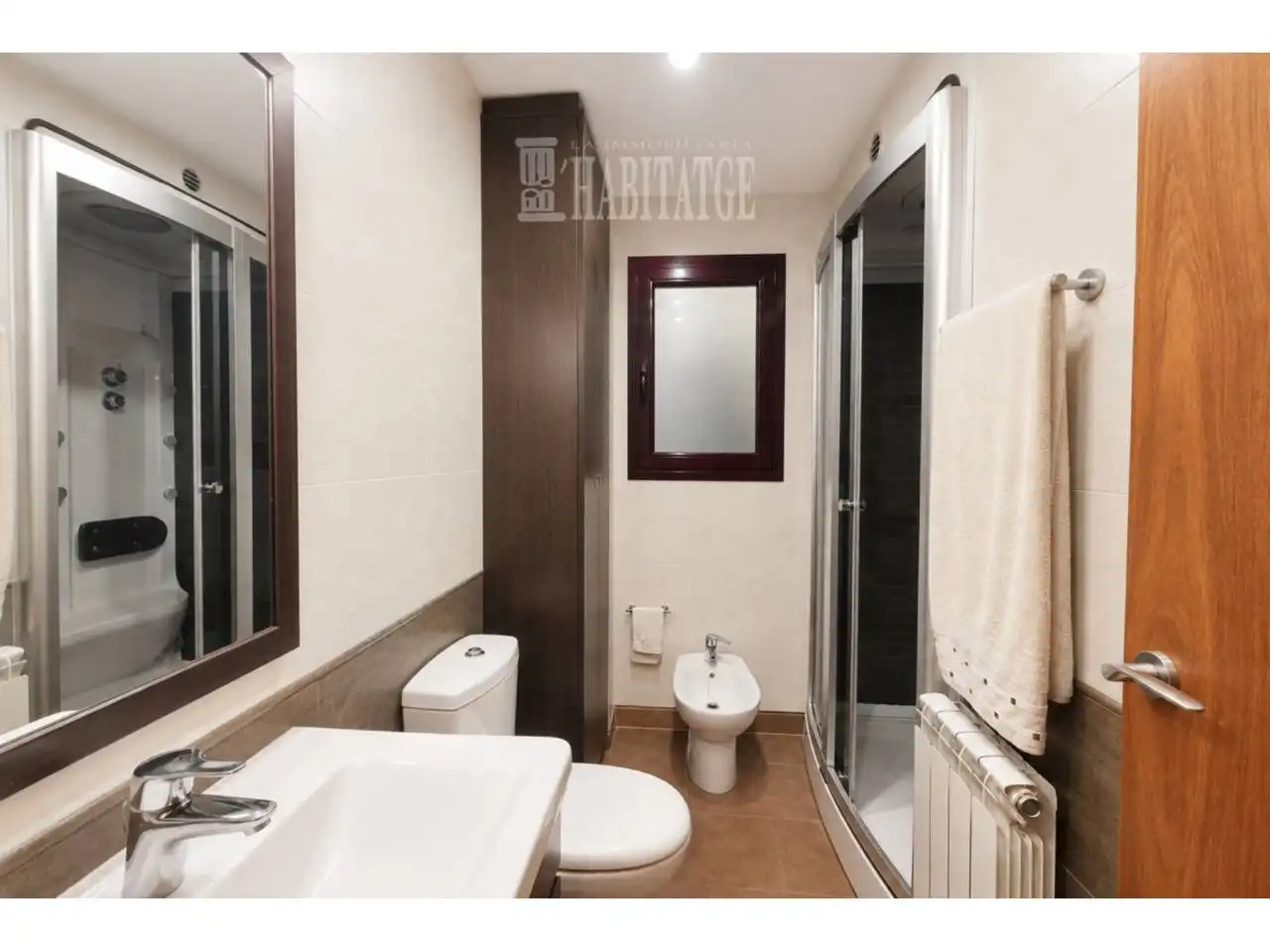 Baño de Piso en venta en Manlleu con Aire acondicionado, Calefacción y Terraza