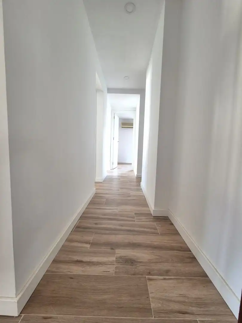 Wohnung zur Miete in Calle Ciudad de Paterna, 10, Parque Alcosa