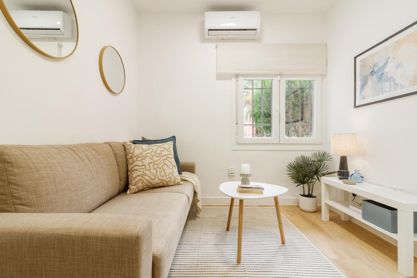 Living room of Flat for sale in  Madrid Capital  with Air Conditioner, Heating and Terrace