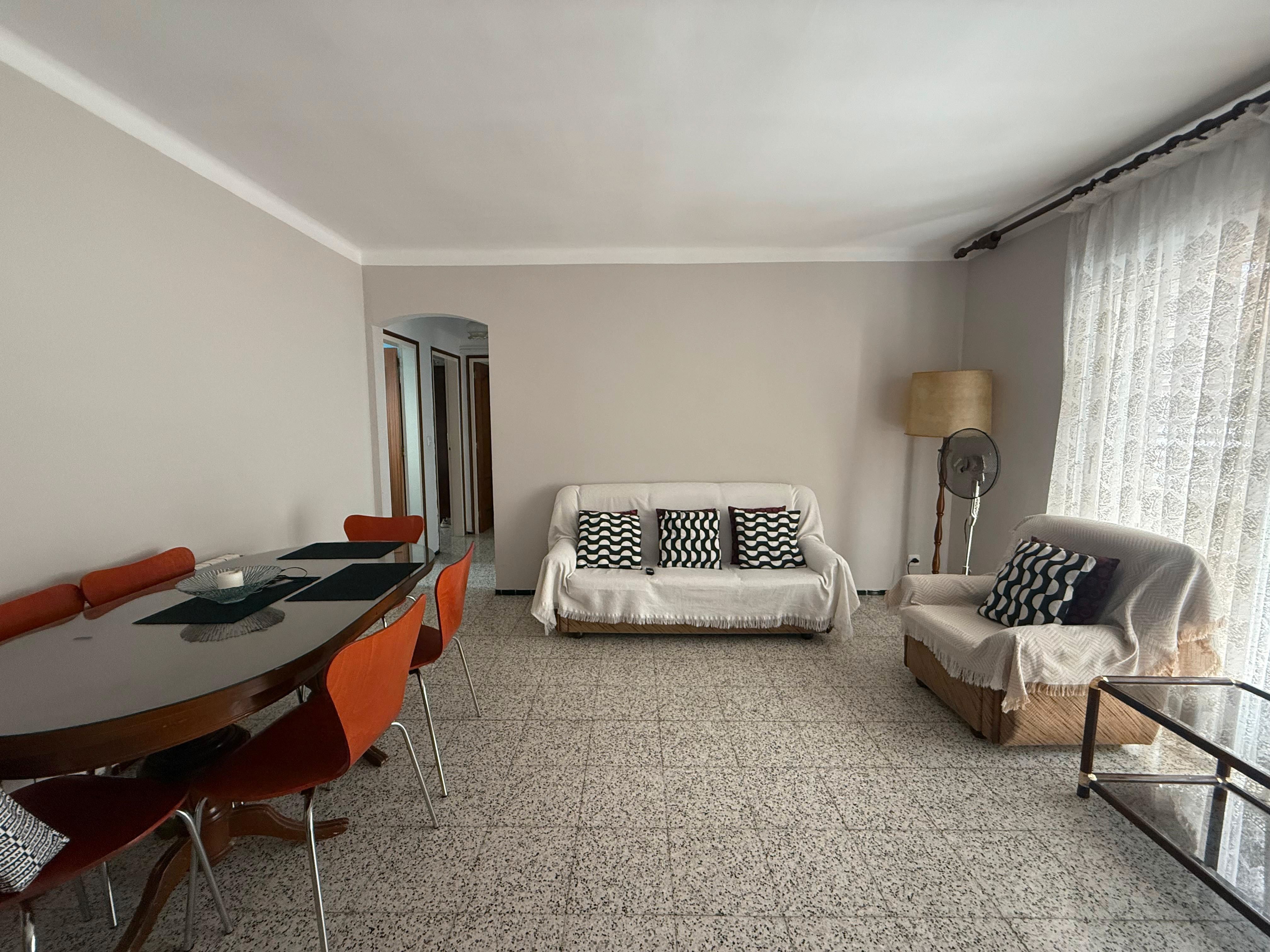Living room of Flat for sale in Figueres