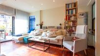 Living room of Flat for sale in  Barcelona Capital  with Air Conditioner, Heating and Parquet flooring