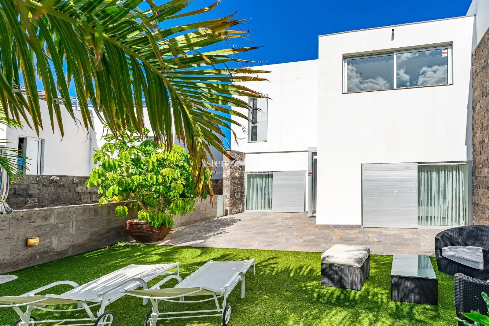 House with pool for sale in Londres, imagen 29
