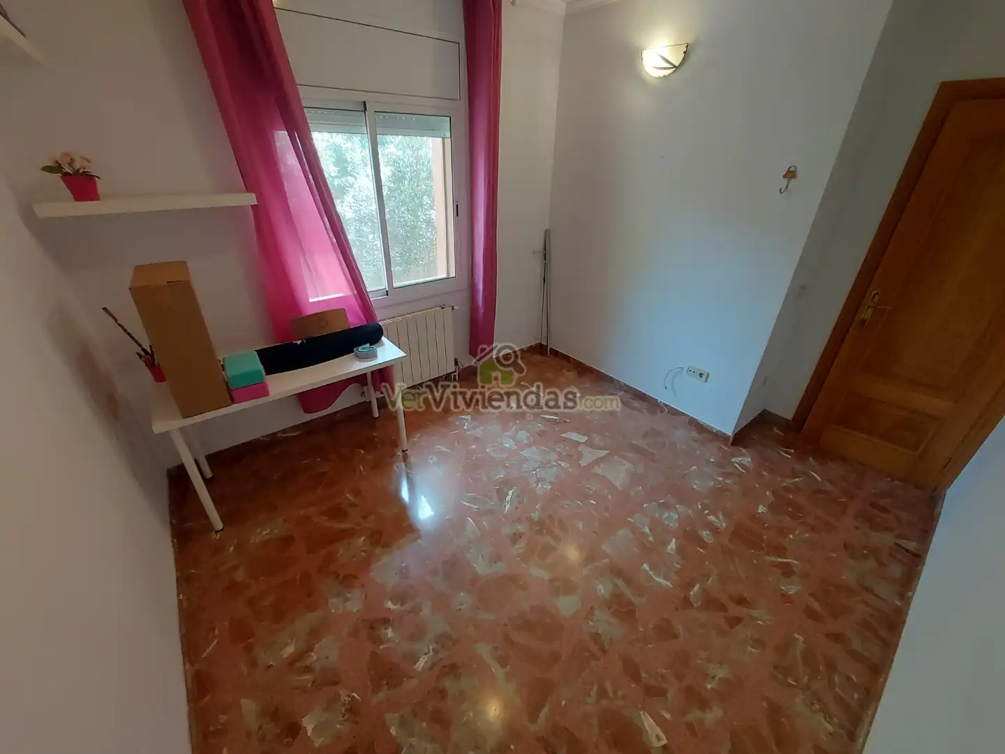 Dormitori de Casa o xalet en venda en Vallirana amb Calefacció, Jardí privat i Terrassa