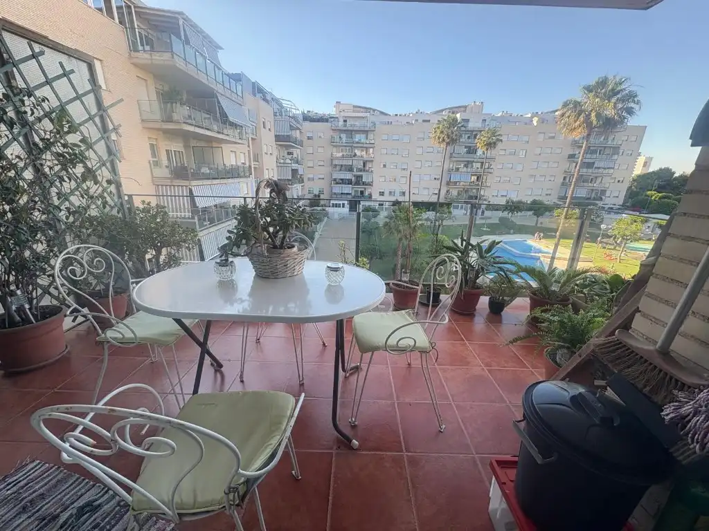 Terrassa de Pis de lloguer en Paterna amb Aire condicionat, Calefacció i Terrassa