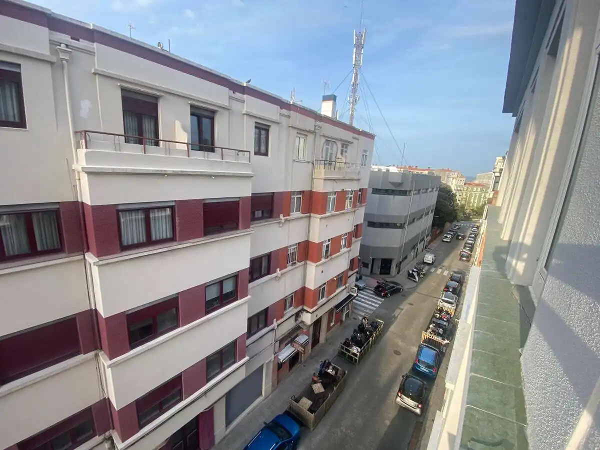 Vista exterior de Pis en venda en A Coruña Capital 