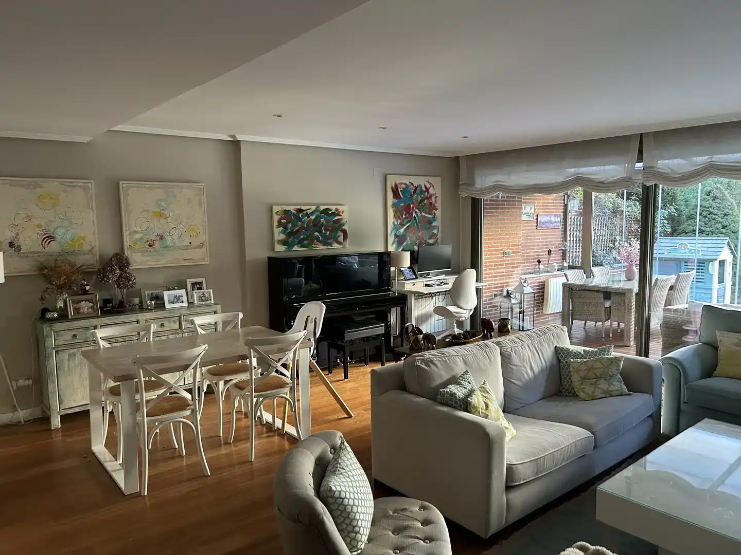 Wohnzimmer von Wohnung zur Miete in Moncloa - Aravaca