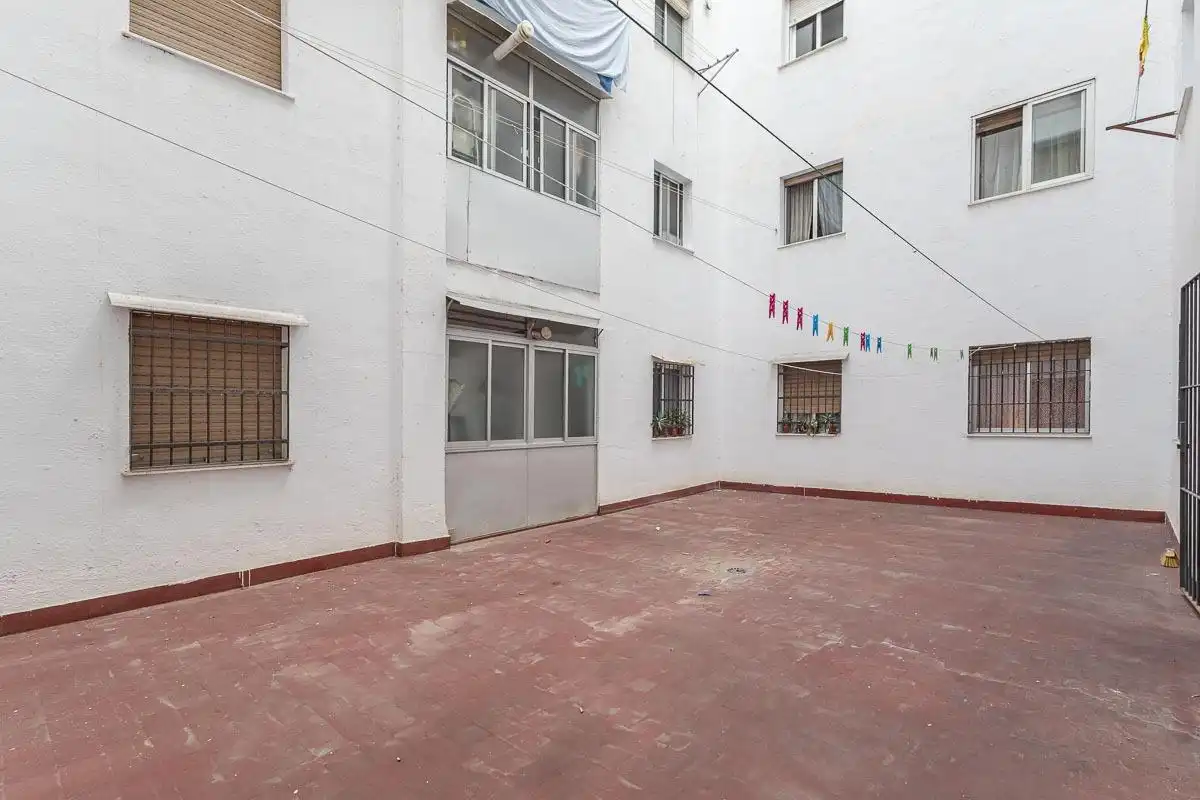 Vista exterior de Piso en venta en Jaén