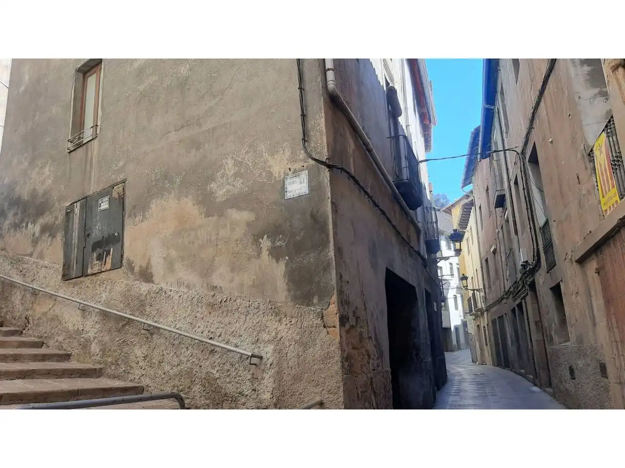 Exterior view of Houses for sale in Berga