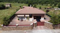 Exterior view of House or chalet for sale in Gargantilla del Lozoya  with Heating, Private garden and Terrace