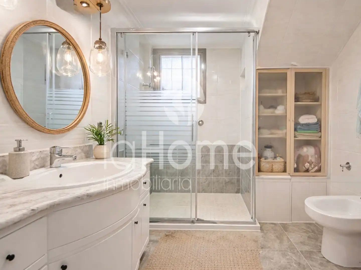 Baño de Casa o chalet en venta en Paterna con Aire acondicionado, Jardín privado y Terraza
