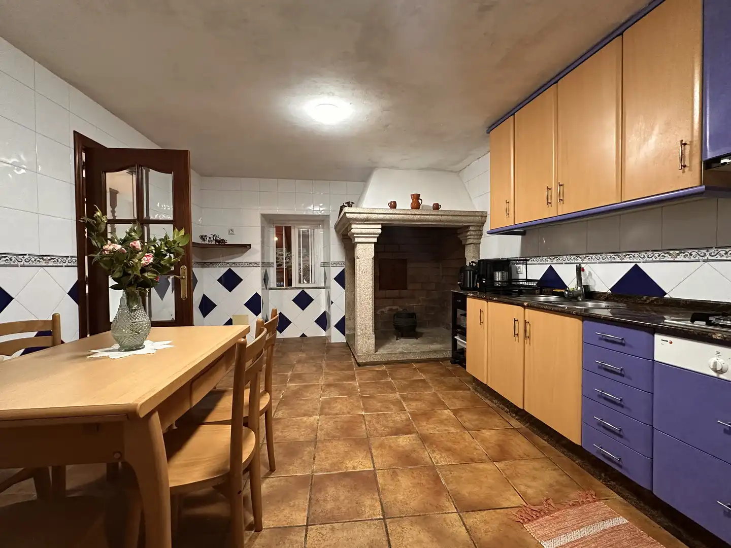 Cocina de Finca rústica en venta en Teo con Calefacción, Terraza y Trastero