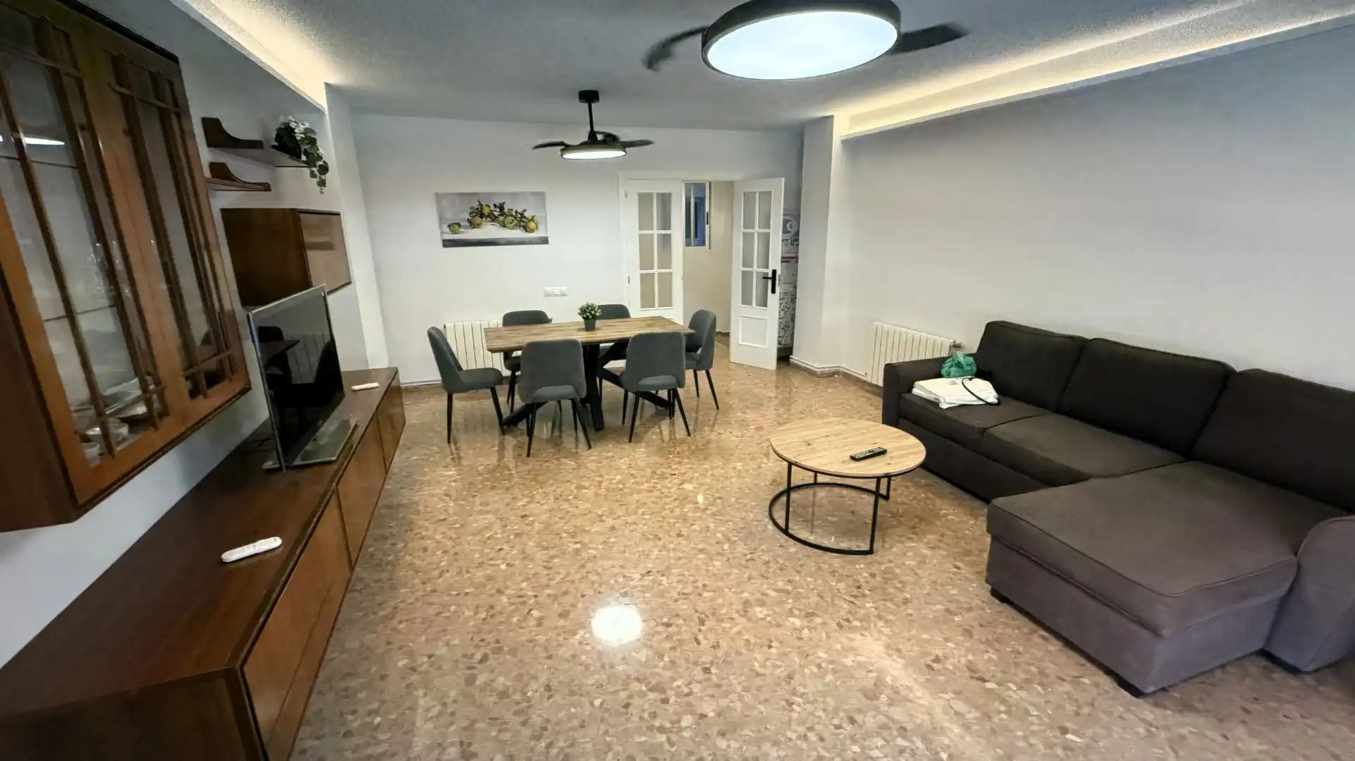Sala d'estar de Pis de lloguer en Valencia amb Aire condicionat, Calefacció i Jardí privat