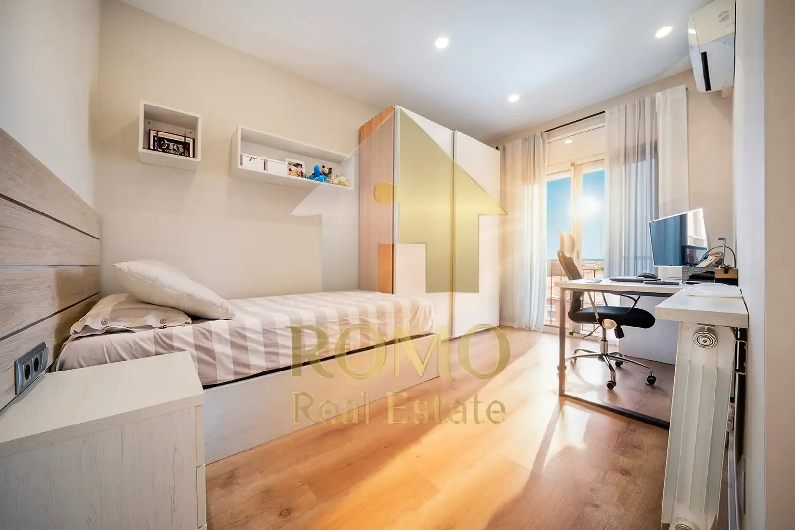 Casa pareada con terraza en venta en Santa Perpètua de Mogoda, imagen 35