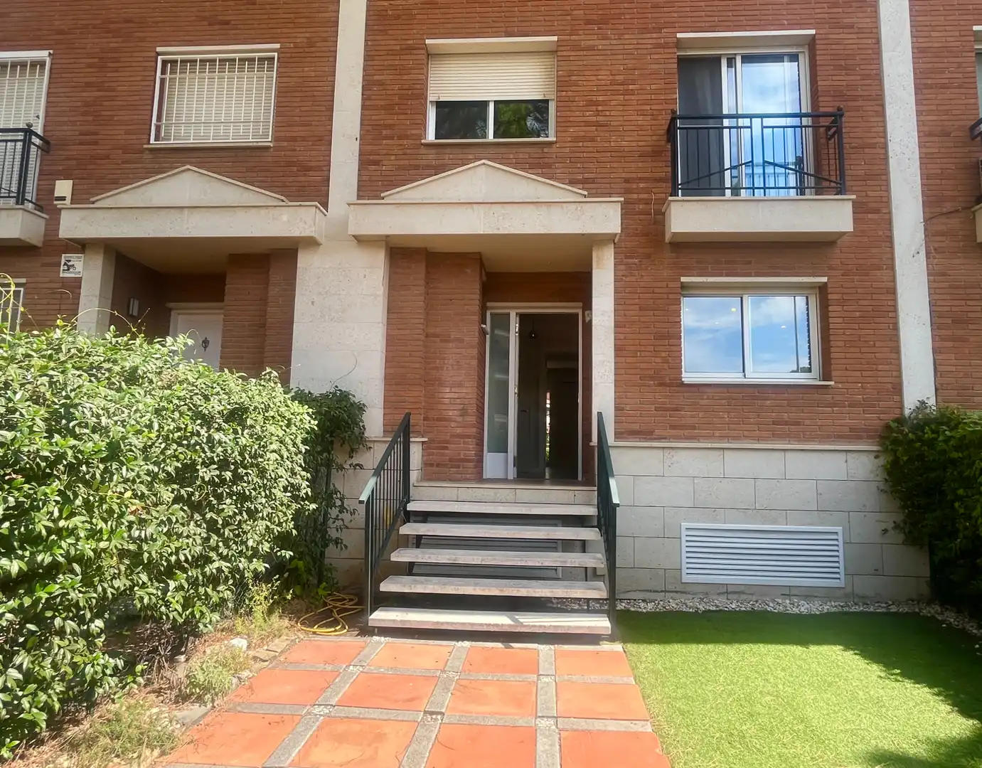 Einfamilien-Reihenhaus zur Miete in Carrer de l'Ametlla, Gavà Mar