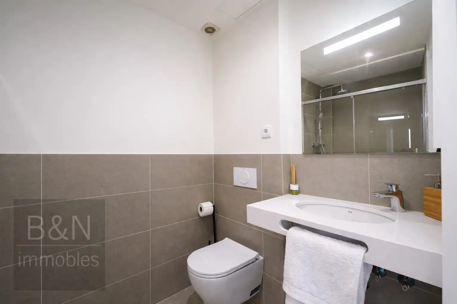 Baño de Dúplex en venta en Terrassa con Aire acondicionado, Calefacción y Terraza