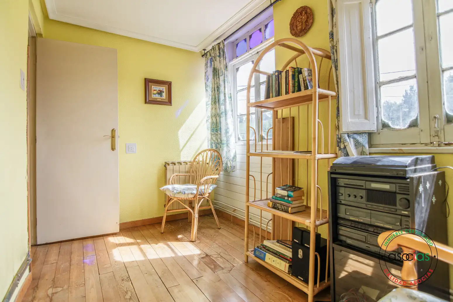 Habitación de Casa o chalet en venta en Las Regueras   con Calefacción y Jardín privado