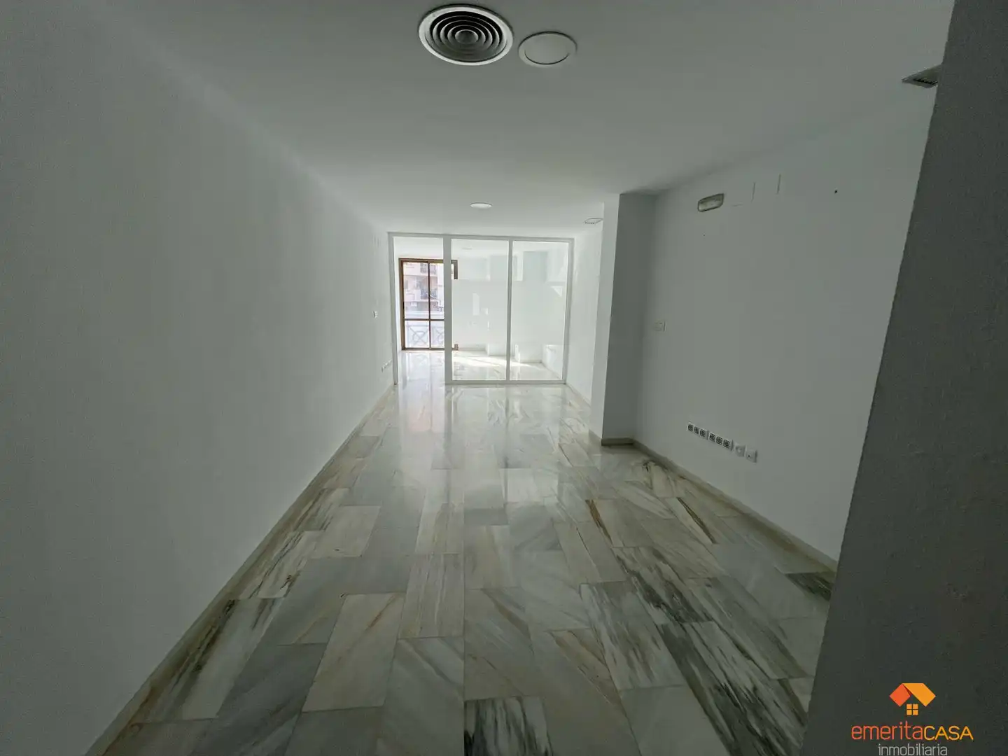 Commercial properties for rent in Almendralejo