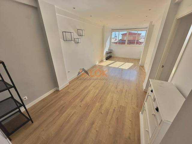 Piso en Venta en Calle Ayala en Parque Ayala - Jardín de la Abadía - Huelín