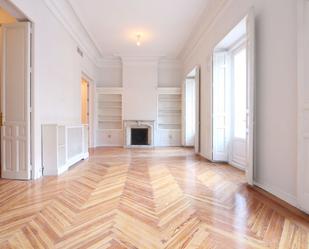 Living room of Flat to rent in  Madrid Capital  with Air Conditioner and Heating