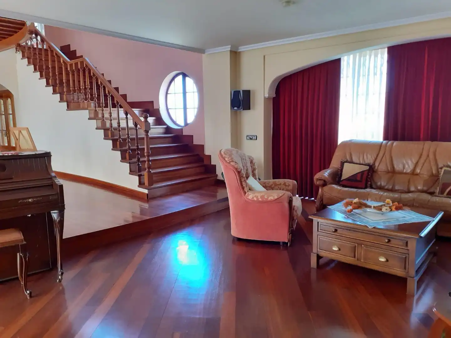 Sala d'estar de Casa o xalet en venda en Villarejo de Órbigo amb Jardí privat, Terrassa i Traster