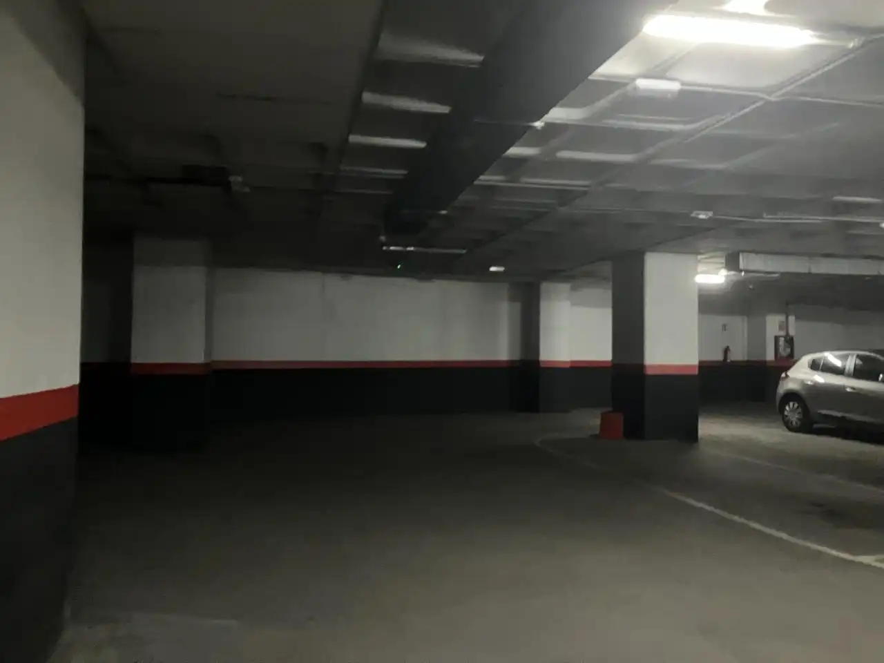 Parking de Nave industrial en venta en Madrid