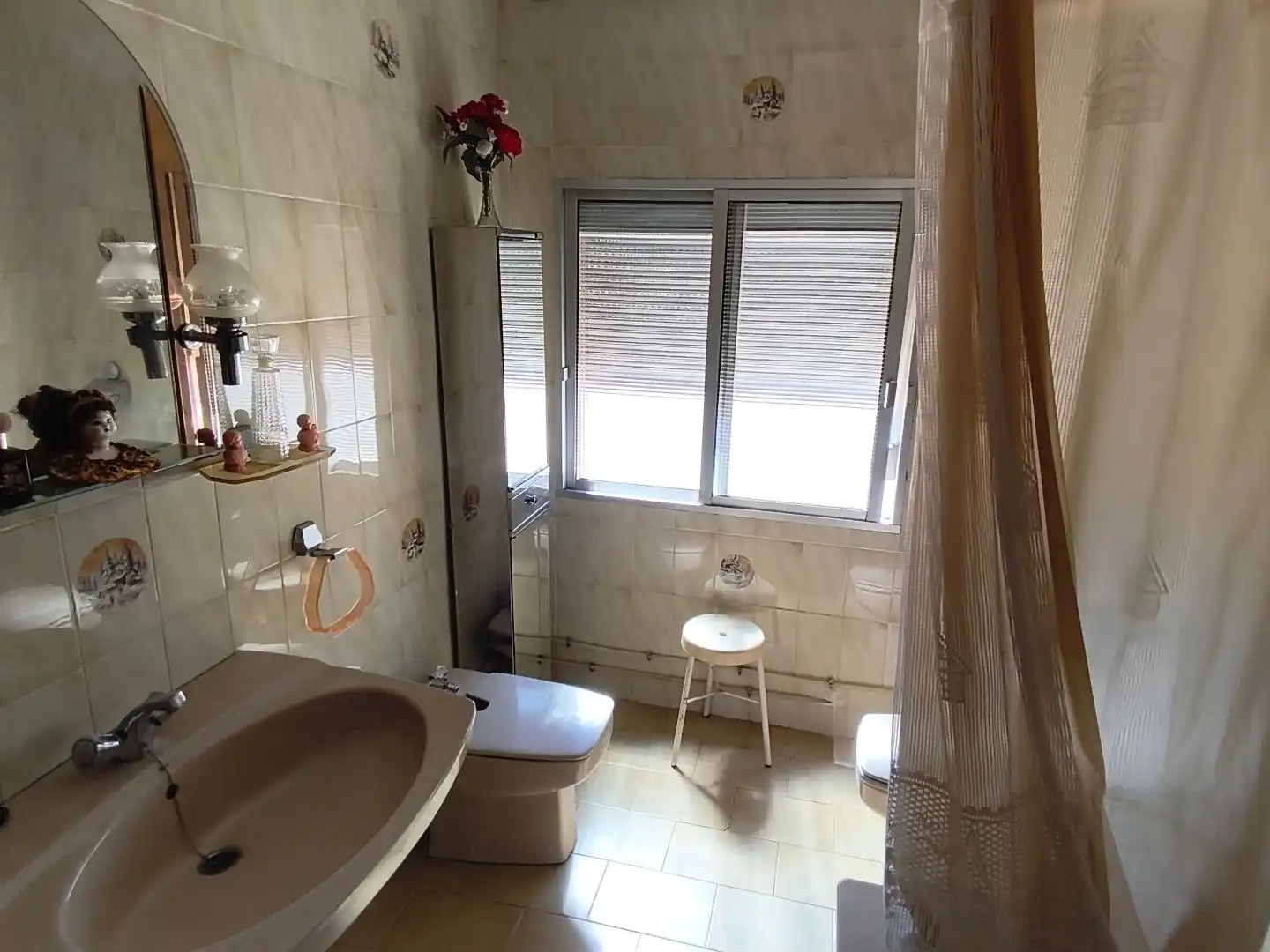 Bany de Casa o xalet en venda en Alcuéscar amb Terrassa i Balcó