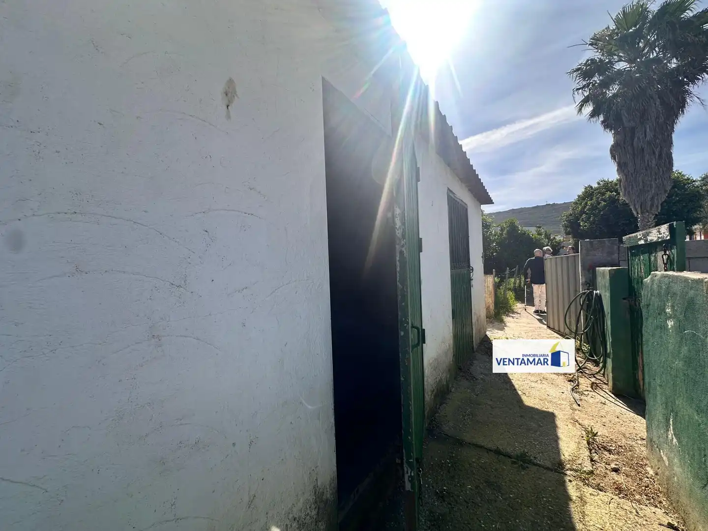 Außenansicht von Country house zum Verkauf in La Línea de la Concepción mit Privatgarten und Abstellraum
