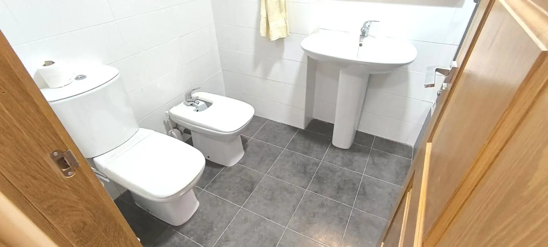 Baño de Dúplex en venta en Cenicero con Calefacción, Terraza y Trastero
