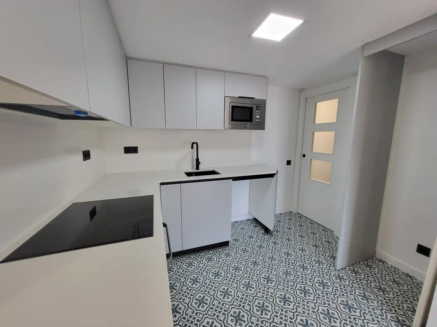 Wohnung zum Verkauf in Carrer Verge de Montserrat, Catalunya - Fontetes