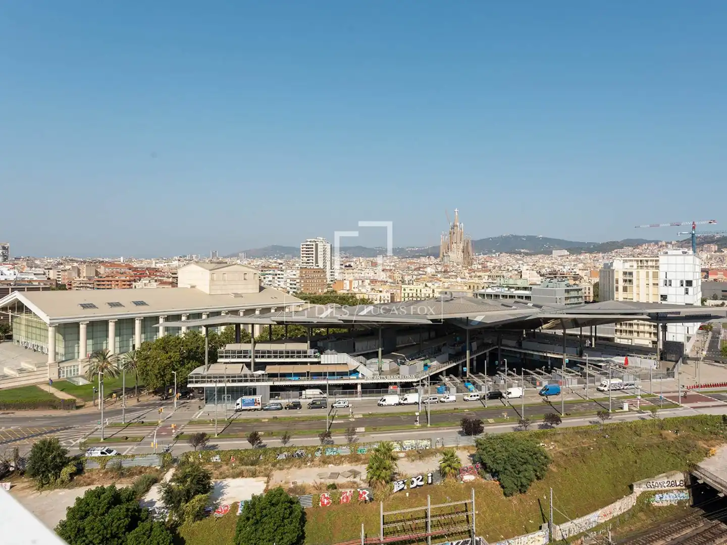 Parking of Flat for rent in Barcelona  with Air Conditioner, Heating and Parquet flooring