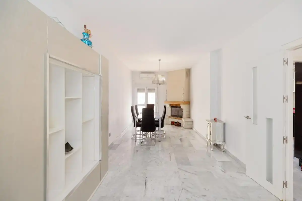 Casa adosada en venta en Valencina de la Concepción con Aire acondicionado, Calefacción y Terraza