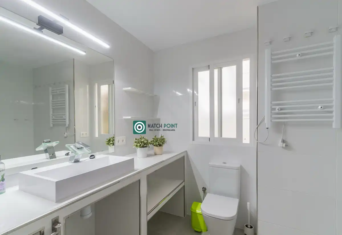 Badezimmer von Wohnung zur Miete in Almuñecar Centro