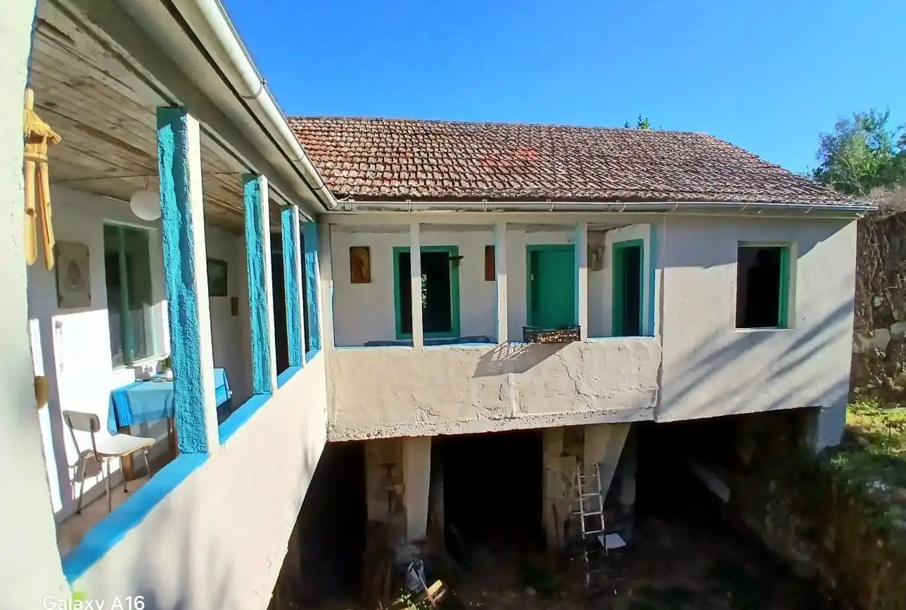 Vista exterior de Finca rústica en venda en Gomesende amb Jardí privat, Terrassa i Traster