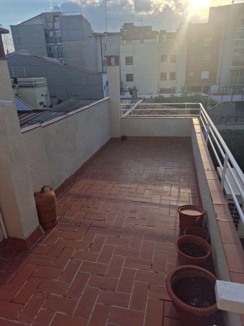 Terraza de Piso de alquiler en Terrassa con Aire acondicionado, Calefacción y Amueblado
