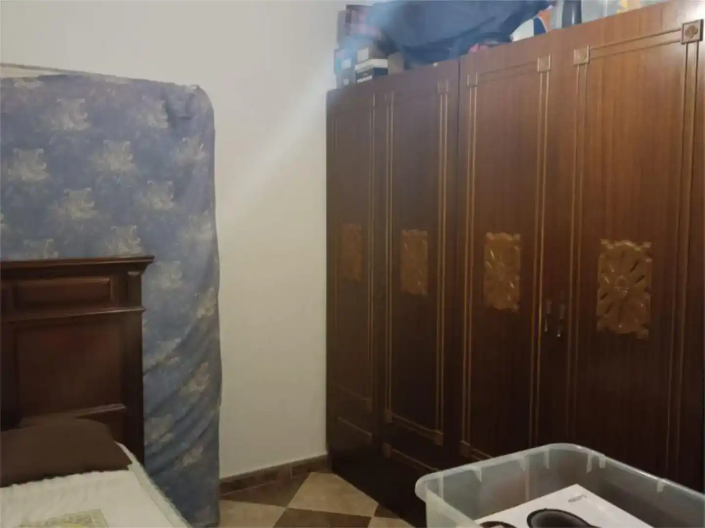Dormitori de Finca rústica en venda en San José del Valle amb Aire condicionat, Jardí privat i Traster