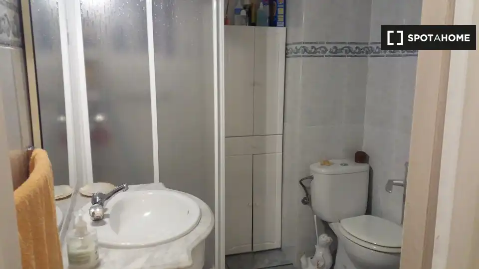 Habitación en Valderas - Los Castillos